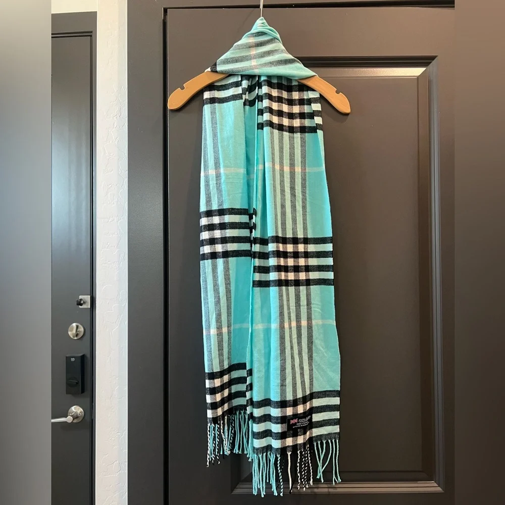 100% Cashmere Scottish Scarf